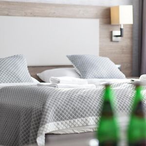 Deluxe Zimmer mit Kingsize-Bett